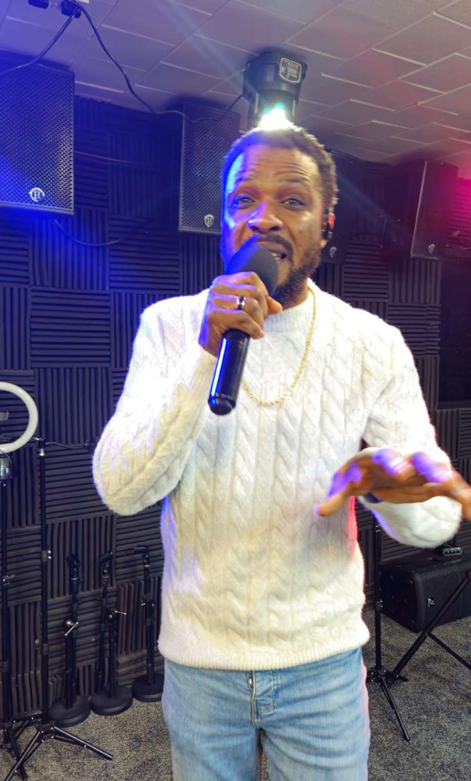 WhatsApp Image 2025-10-24 at 12.26.40_a9a22734 WhatsApp Image 2025-10-24 at 12.26.40_a9a22734